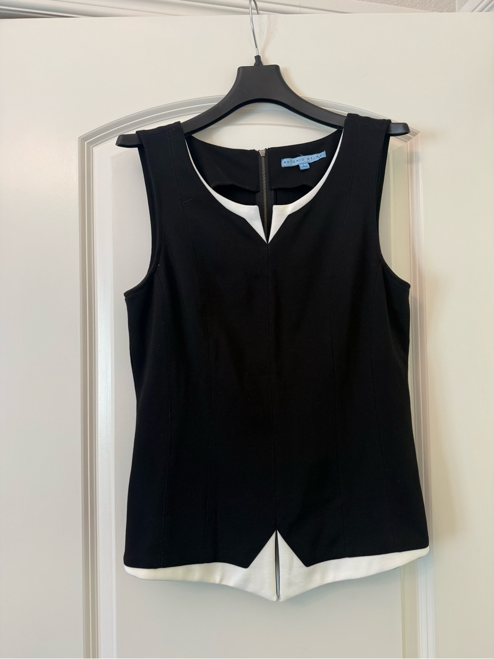 ANTONIO MELANI Black Sleeveless V-Notch Shell with White Trim